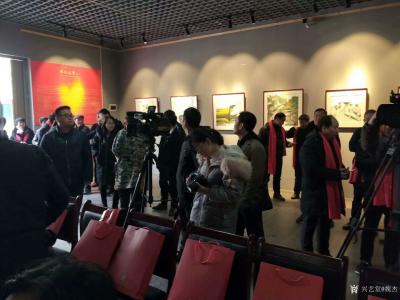 魏杰生活-“两江风骨”中国画作品展于春节期间举行，我的作品参展，分享展会期间人潮涌动的场景【图5】