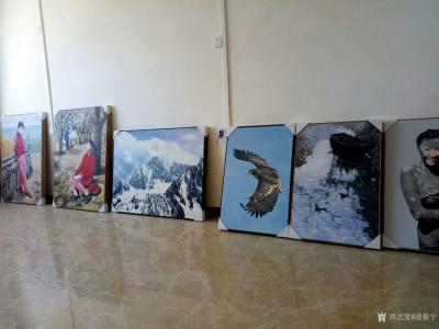 凌振宁日记-如果你欣赏它，无论放在那个地方都合适。油画装框装饰效果图片欣赏。照片油画订制，欢【图5】