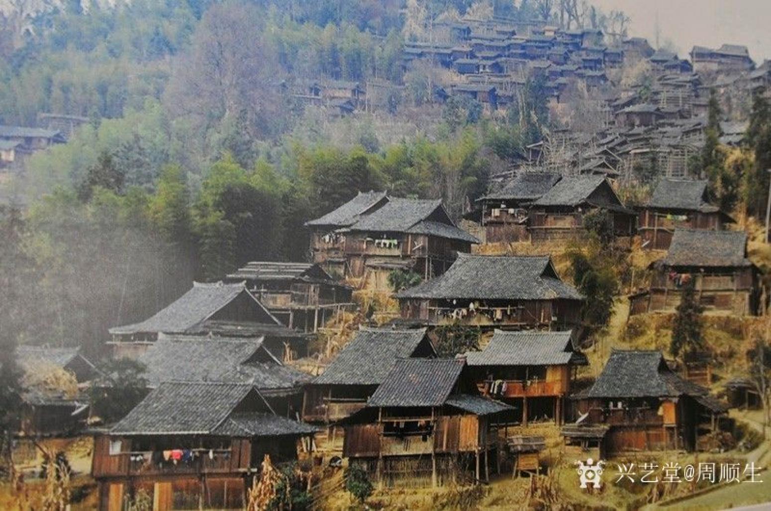 周顺生国画作品《四尺中堂瑶寨人家秋》【图3】