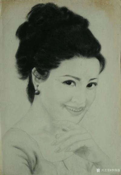 李伟强日记-画画的起源，写实主义，是最恒久远的。
 1973年，许多照片还是纯色黑白相的时【图3】