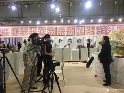 叶仲桥荣誉-《无国界艺术语言，促各国民心相通》请大家留意叶仲桥2019年的香港百名艺术家展和【图1】