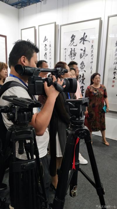 宫一心荣誉-书法汉字之美 
    中国文化的博大精深是从中国汉字的发展史逐步延伸到中国文【图16】