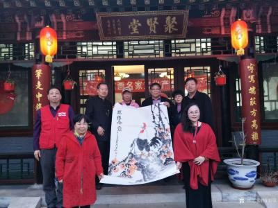 梅丽琼生活-4月12日我们新华融媒国礼书画家在圣莲山任总的带领下，来到美丽的的圣莲山，与此同【图3】