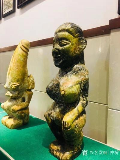 叶仲桥收藏-参观中山东凤收藏家协会麦主席的收藏馆，近日随市收藏家协会参观中山东凤收藏家协会麦【图1】