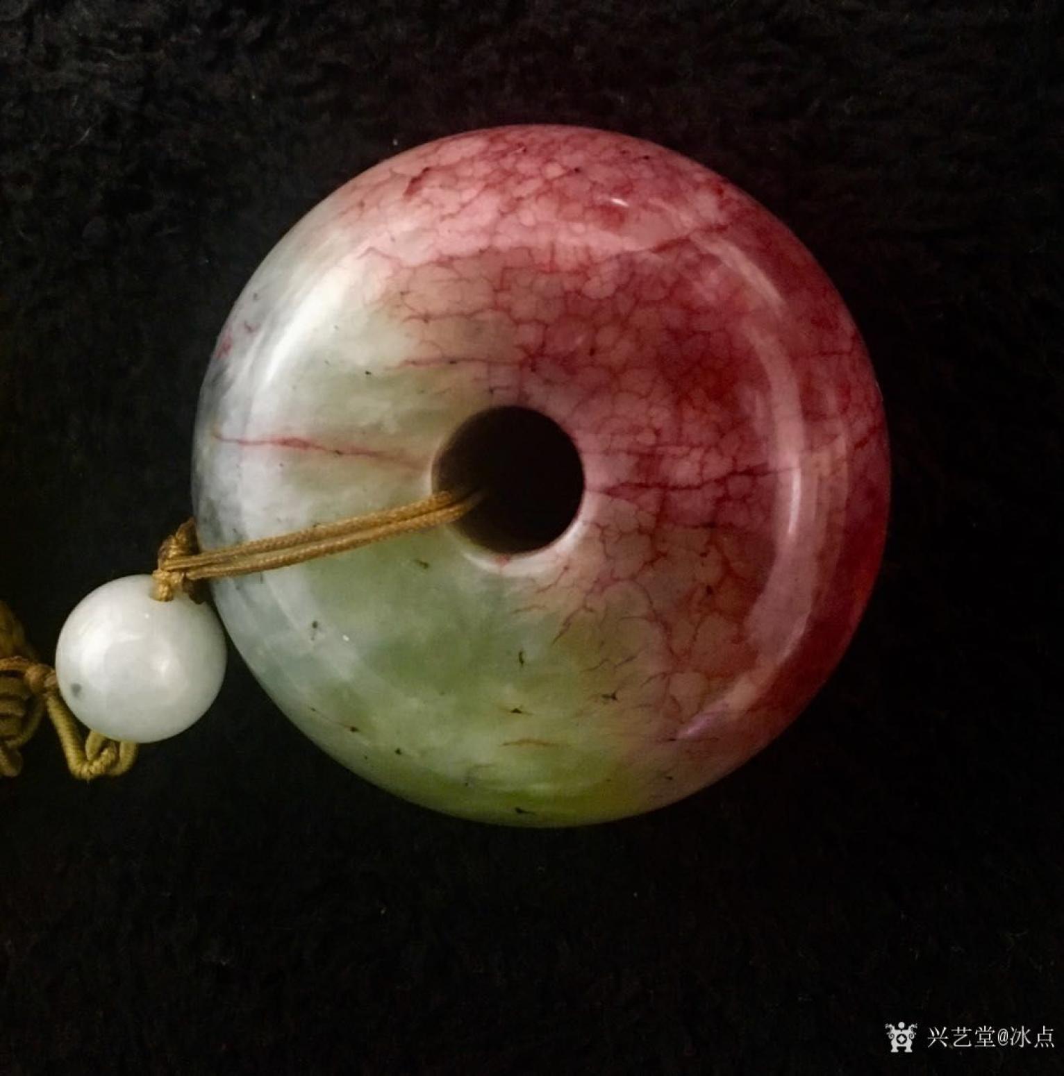 冰点文玩杂项作品《鸡血石玉佩》【图0】