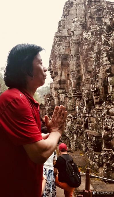 马培童日记-“笔刻历史，传承文明—— 马培童焦墨画石窟写生记。”（98）
  焦墨画石窟佛【图2】