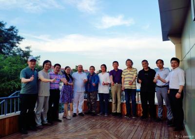 杨牧青日记-昨日应江先生之邀，在国务院研究中心会议室召开的《文艺复兴论坛》上，我按会前准备的【图2】