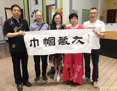 梅丽琼收藏-第四届中国生肖主题集藏博览会暨“巾帼藏友”揭牌仪式，在北京报国寺隆重开幕……
【图2】