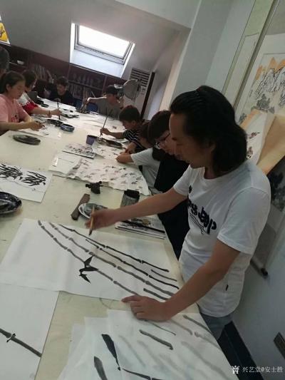 安士胜收藏-两个月的新疆班国画课今天圆满结束了，看到孩子们都能画出一张小画甚是欣慰，期待这些【图3】