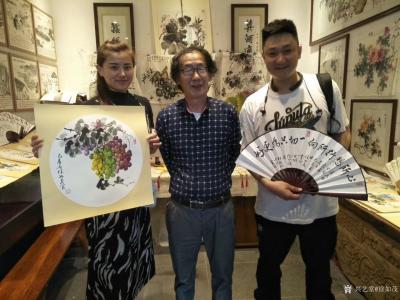 徐如茂收藏-买国画作品很多都是西北地区的游客，甚至卖菜的陇南农民都收藏字画，可见中原文化的博【图4】