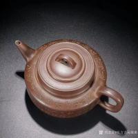 艺术家东方古玩城堡收藏:清代：陈鸣远款诗文紫砂壶；
规格：高10cm 长宽19cm【图3】