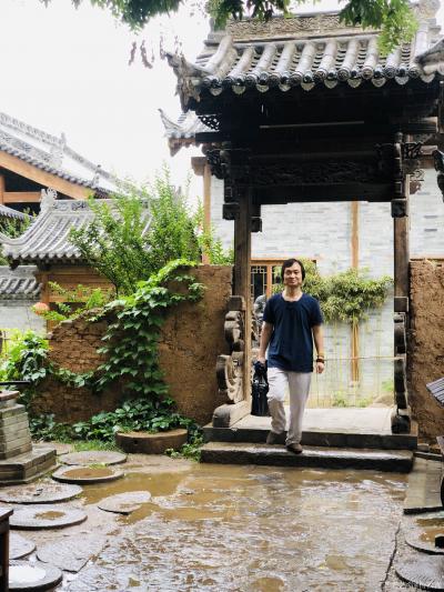 杨牧青日记-故友·古城西安故友相聚思吟
杨牧青
2017.7.18

他乡遇故友
【图5】