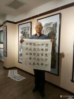 艺术家刘永新生活:龙收书画馆部分书画家进行书法考级。
  5月28日在龙收书【图4】