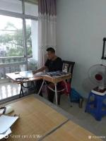 艺术家陈刚日记:采风之楠溪江陡门村，并完成《楠溪江》画作两幅；
  在永嘉【图1】