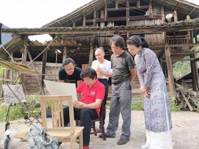 马培童收藏-“千年古寨·高把龙舞”
2019秋季特邀创作写生活动
  为进一步推介、展示【图4】