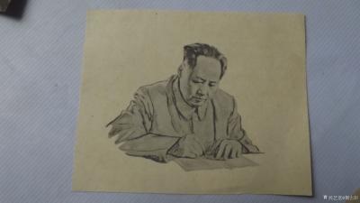 荆古轩收藏-五、六、七十年代我们的伟人毛泽东老照片。
  这些不同规格的老画片来自我收藏的【图13】