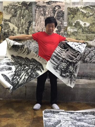 马培童生活-“销毁不满意作品”；
  这几天都在整理2015年前的作品，把自己不满意的作品【图1】