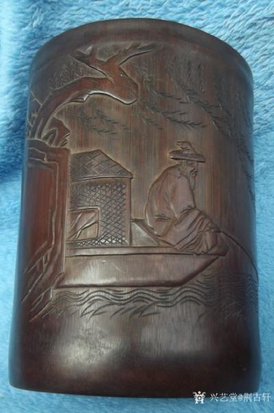 荆古轩收藏-收藏不同规格不同材质不同雕刻不同时期的文房笔筒，此四件笔筒：
  1，晚清紫砂【图4】