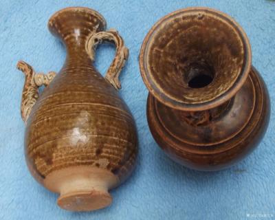 荆古轩收藏-昔日旧藏二件越窑瓷器：此二件是我曾到北京潘家园一家古玩店藏家手上淘得。至今有二十【图2】