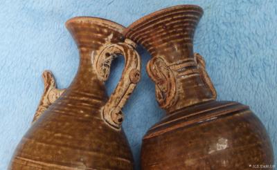 荆古轩收藏-昔日旧藏二件越窑瓷器：此二件是我曾到北京潘家园一家古玩店藏家手上淘得。至今有二十【图3】