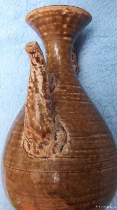 荆古轩收藏-昔日旧藏二件越窑瓷器：此二件是我曾到北京潘家园一家古玩店藏家手上淘得。至今有二十【图7】