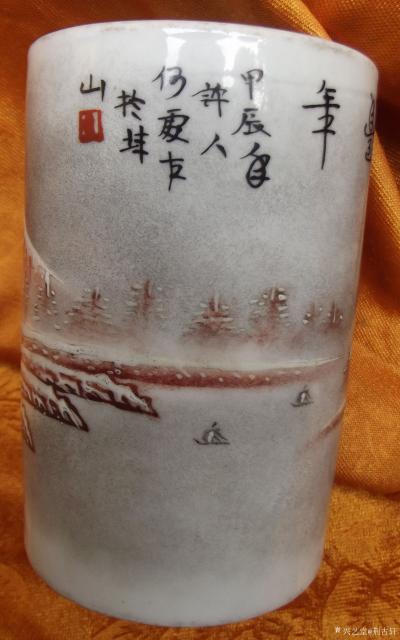 荆古轩收藏-旧藏二个漂亮的瓷器笔筒：1，咏雪四方瓷器山水笔筒。款“许人”2，雪景人物山水瓷器【图7】