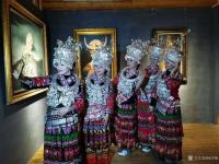 艺术家杨洪顺日记:“绣裹银装”杨洪顺苗女油画展在西江苗族博物馆展出，主办单位：【图5】