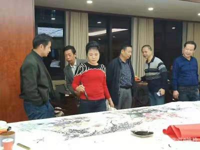 姚玲收藏-“寄书寿阳，禧阅丰收”，寿州芈八子公司笔会现场留影。【图3】