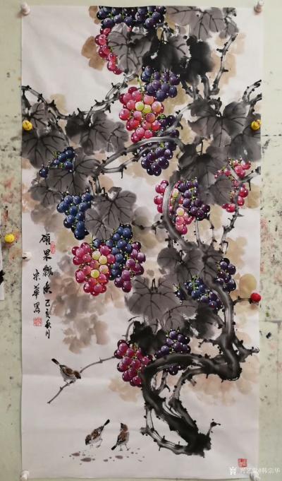 韩宗华日记-国画花鸟画葡萄系列《硕果累累》，葡萄架下配麻雀，动静结合，别有一番生趣。
  【图3】