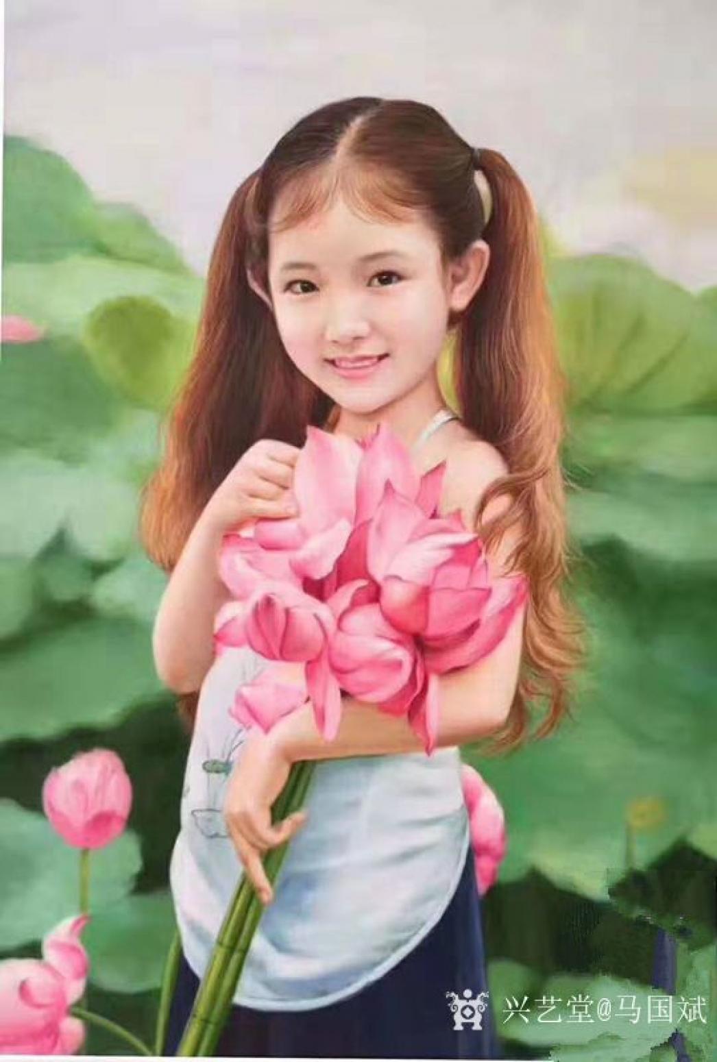 马国斌油画作品《荷叶间的女孩》