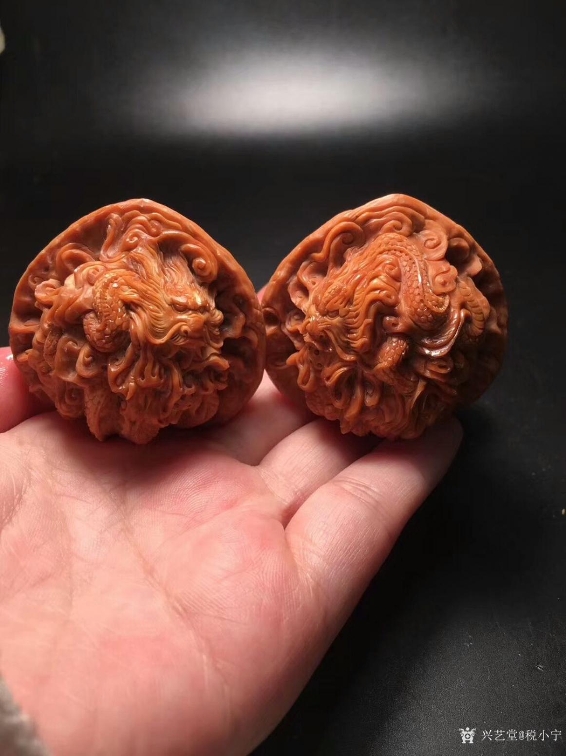 税小宁雕刻作品《核雕-双龙戏珠》【图7】
