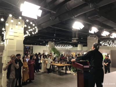 阎敏生活-1月11日上午《那些花儿》深圳20人画展在宝安体育馆茶悦世界 方点•园点艺术空间【图3】