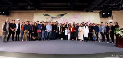 阎敏生活-1月11日上午《那些花儿》深圳20人画展在宝安体育馆茶悦世界 方点•园点艺术空间【图6】