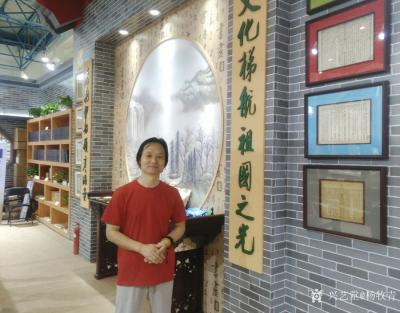 杨牧青生活-艺界专访：杨牧青用上古文化精义反哺中国书画艺术行由记；
近日，对著名书画家、国【图1】