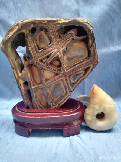 荆古轩收藏-芙蓉冰冻雪花石雕件天然奇石结构石；
在天然与雕琢之间——说明1.天然奇石结构石【图2】