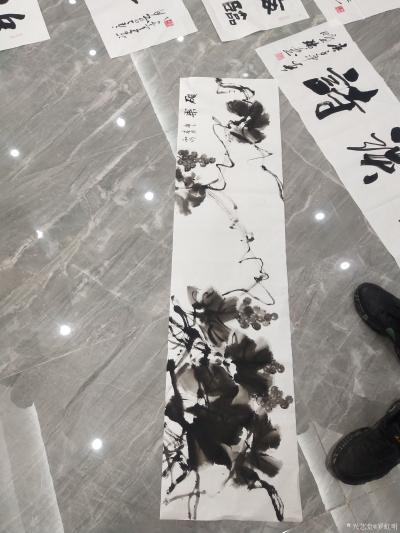 罗虹明日记-国画花鸟画水墨葡萄《硕果累累》，尺寸四尺对开，标价50。【图2】