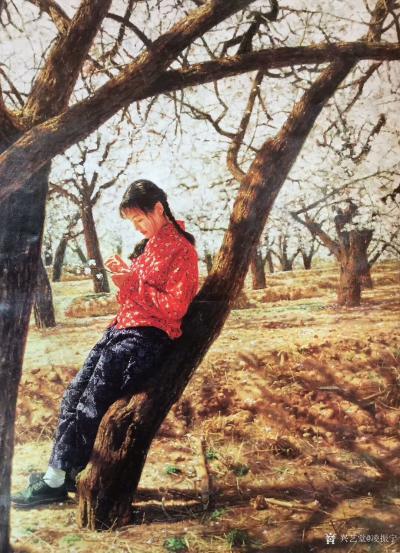 凌振宁日记-油画人物画《穿红衣服的农家姑娘》；
画的是一种情怀，看画似乎耳畔响起那首《村里【图1】