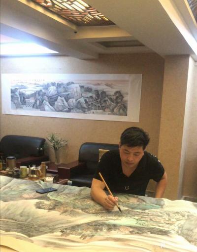 任振山收藏-应邀为某地产集团绘制的巨幅国画山水画《旭日东升图》。【图1】