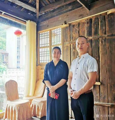 任燕生活-画家任南熹做客重庆园博园内任道尚院，做客重庆渝北卧龙居山庄；
感谢重庆渝北卧龙【图2】