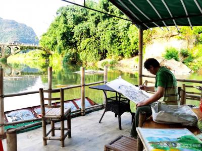 阎敏日记-庚子夏日英德山水写生记：“飞借桂林山，漓水换明迳。
粤北赏奇景，英西写峰林。”【图8】