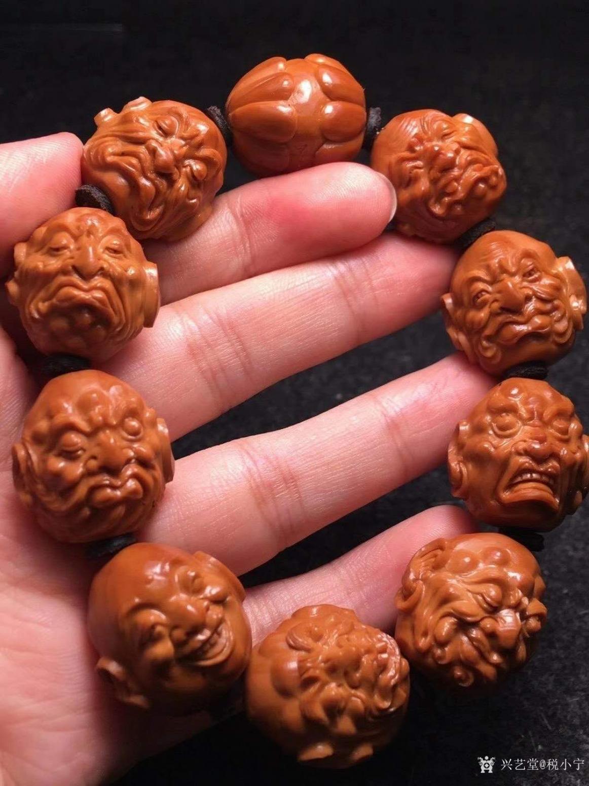 税小宁雕刻作品《核雕-十八罗汉》【图0】