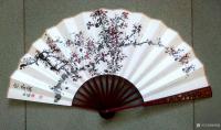 艺术家欧凯歌日记:国画梅花扇面《迎春图》，背书《风云论道笔墨通天》；
炎夏画【图0】