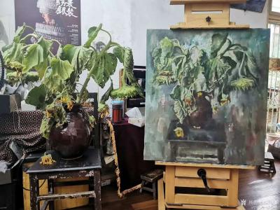 杨洪顺日记-油画写生作品《向日葵》，第5天，画到叶子都枯萎了，好好干活，想法不要太多。【图1】