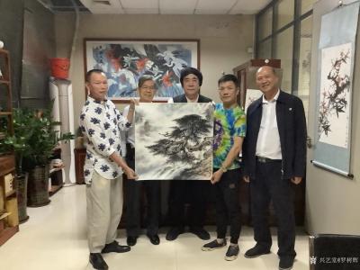 罗树辉收藏-11月11日下午，由黎展华主席引荐，到曾总办公室雅聚。幸会了黎主席和曾总的一班艺【图2】