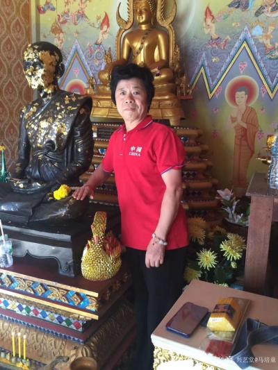 马培童日记-“佛魂灵气”童心写历（42）
  这两天又翻出泰國速写和照片，搞创作，为佛造像【图1】