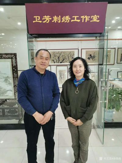 孙传海收藏-近日参观了扬州刺绣大师卫芳的工作室，卫芳的刺绣绣出了墨分五色枯浓淡清焦的国画水墨【图1】