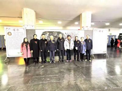 叶仲桥荣誉-中华文化复兴践行者，中国画岭南名家叶仲桥书画展；
展览时间：2021年1月1日【图4】