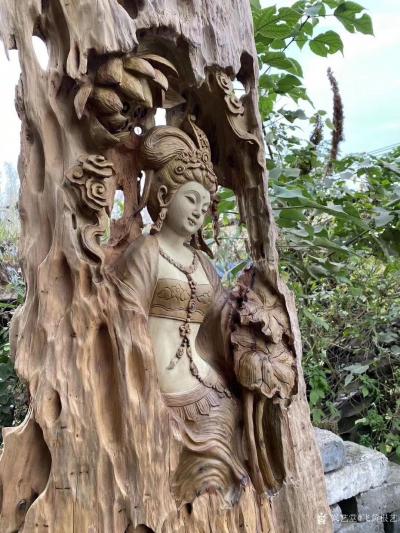 飞黄根艺日记-根雕作品：《梦回敦煌》
材料：金丝楠木 
尺寸：长63CM宽29CM高188【图6】