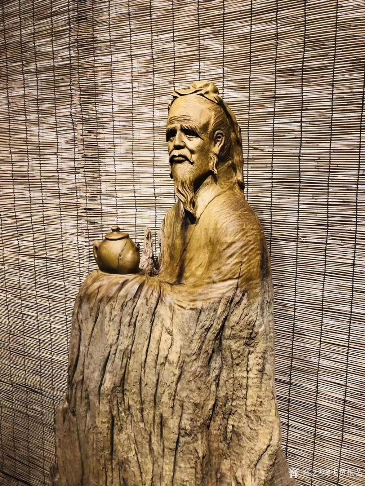 飞黄根艺雕刻作品《根雕-陆羽品茶》【图2】