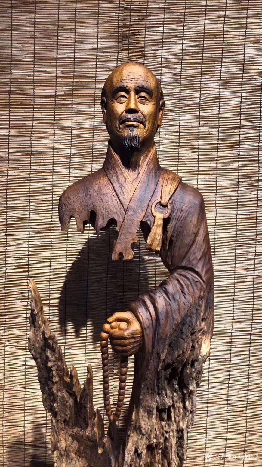飞黄根艺雕刻作品《根雕作品-弘一法师》【图1】